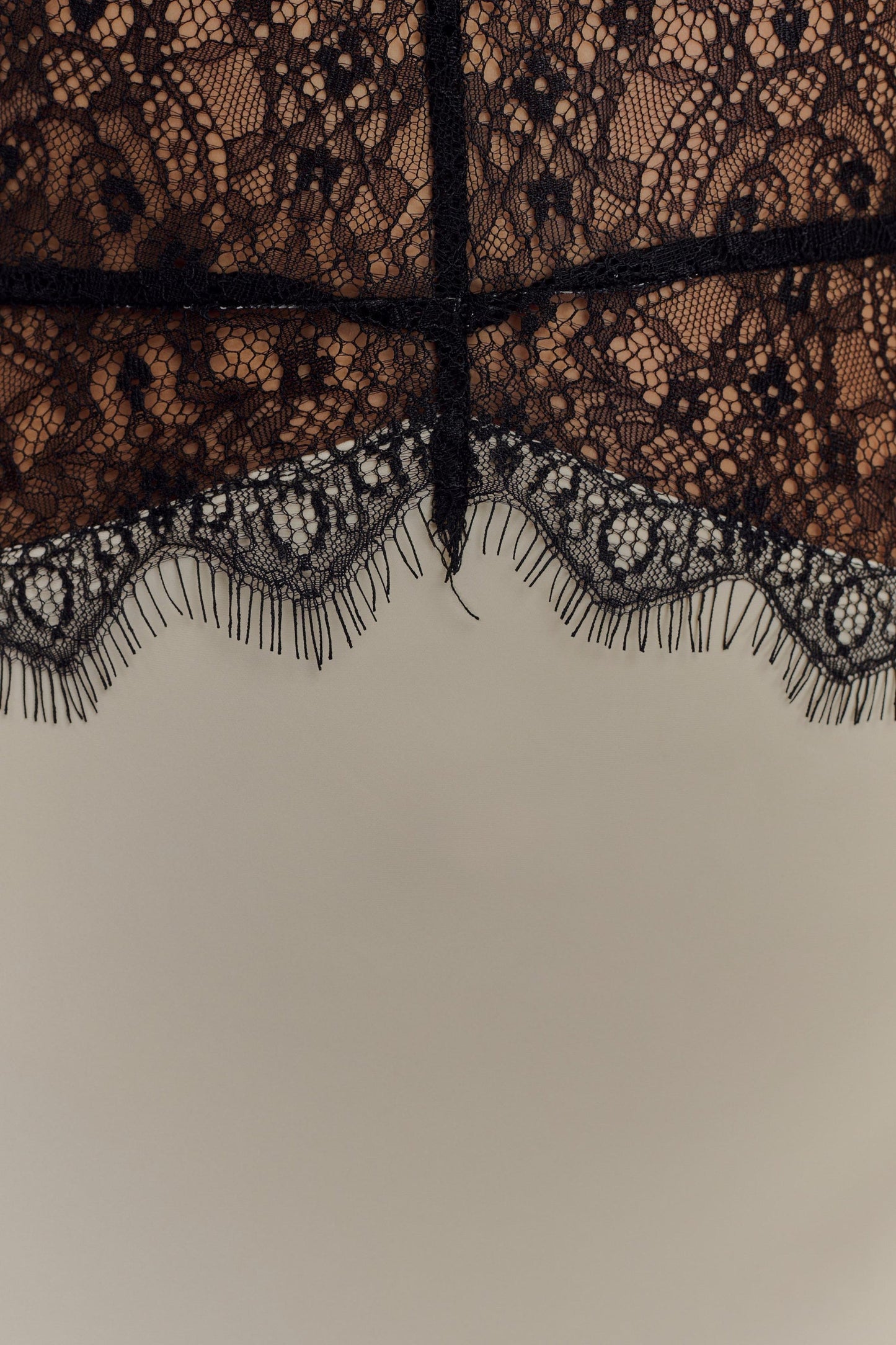 Lumeva - Vestido Maxi Satén Lace