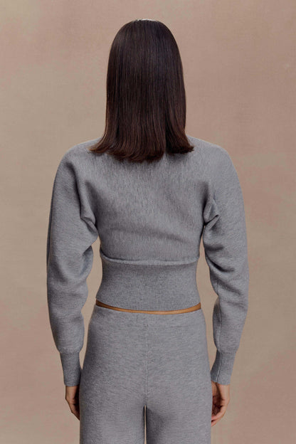 Lumeva – Taillierter, geformter Pullover