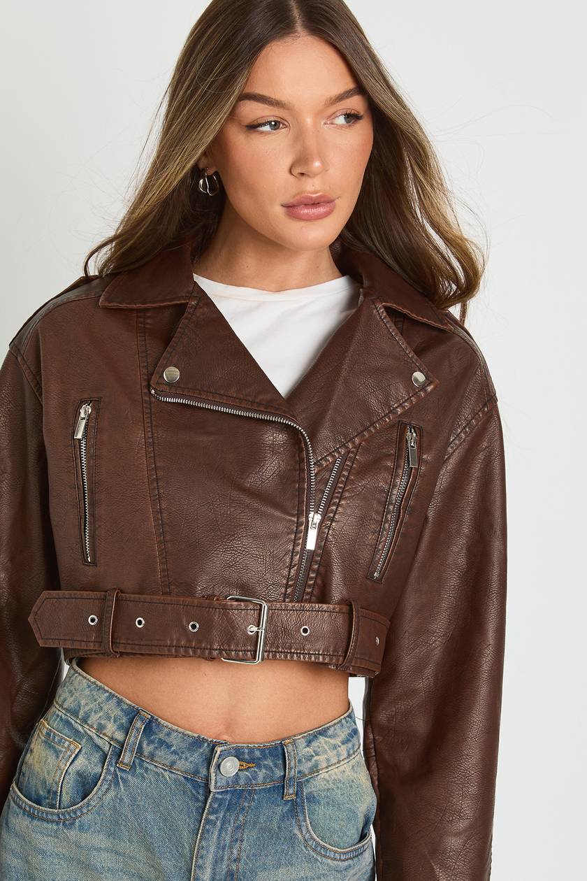 Lumeva - Blazer em Pele