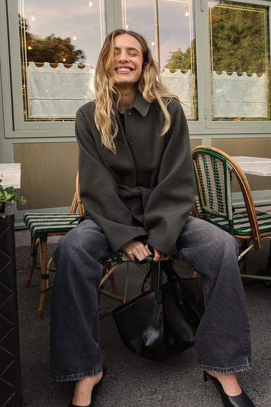 Lumeva - Abrigo Adriana