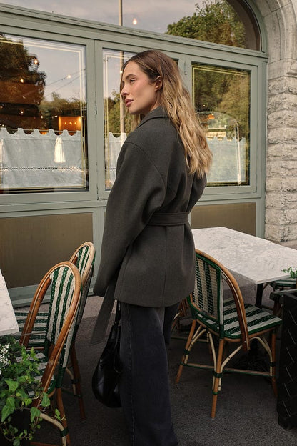 Lumeva - Abrigo Adriana