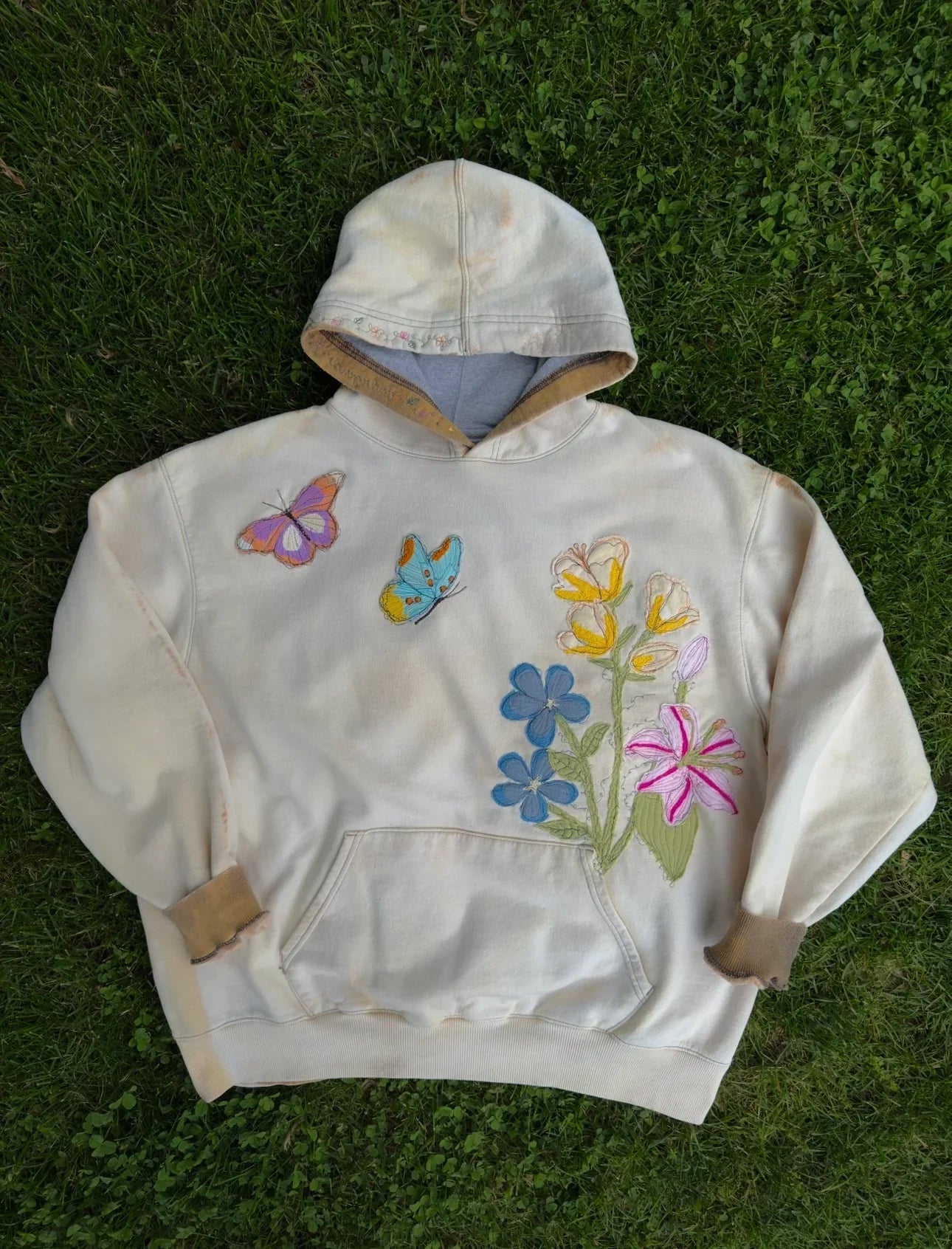 Lumeva - Floral Hoodie