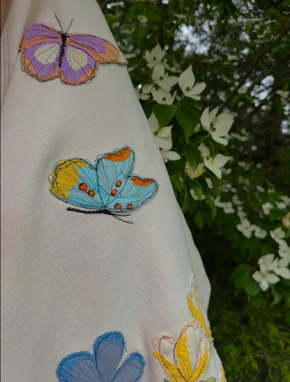 Lumeva - Floral Hoodie