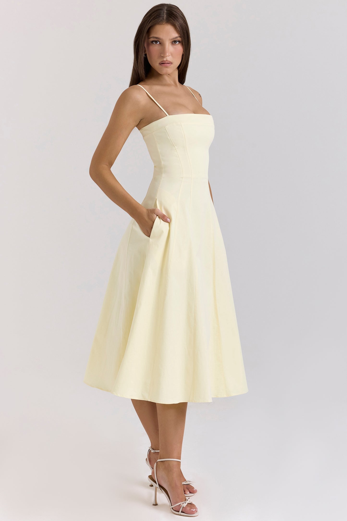 Lumeva - Vestido Midi Robyn